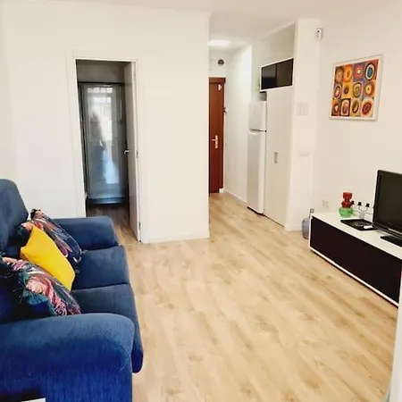 Cerca Agp, Céntrico, Piscinas , Playa, Confortable *