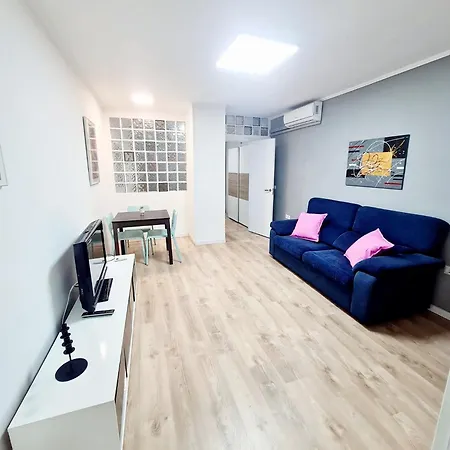 Cerca Agp, Céntrico, Piscinas , Playa, Confortable