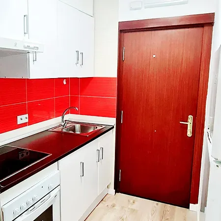 Apartamento Cerca Agp, Céntrico, Piscinas , Playa, Confortable